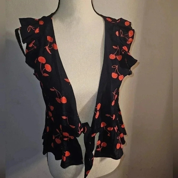 Lucy Lover for lulu's medium - Picture 2 of 4